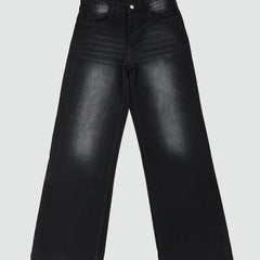 Full-length styling of Eizaro baggy fit denim jeans with white t-shirt and sneakers